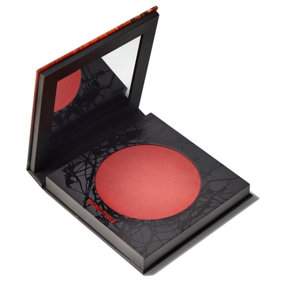 M•A•C LIMITED EDITION STRANGER THINGS BLUSH - Picture 2 of 16